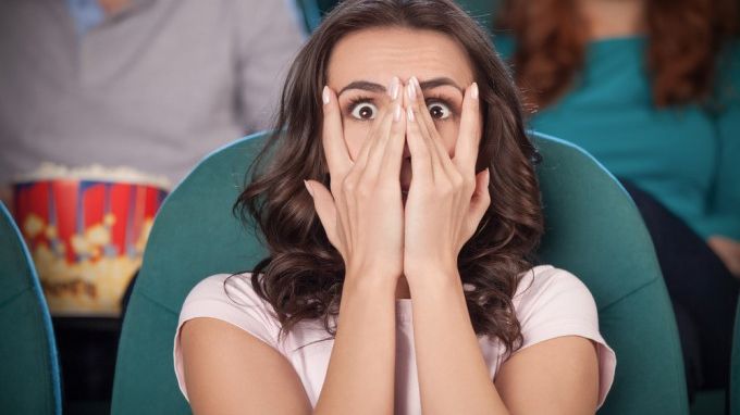 Ce pățesc zodiile într-un film horror