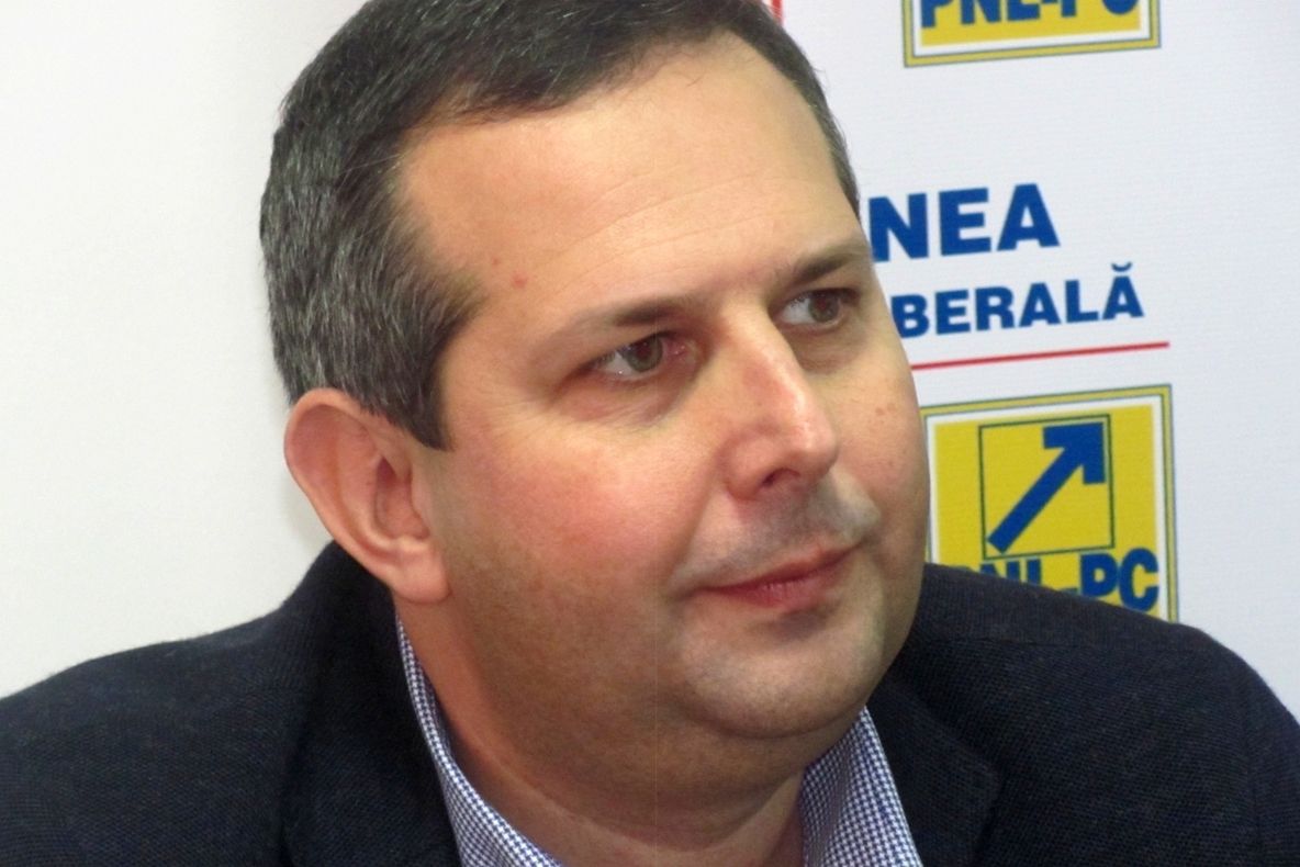 Deputatul Theodor Nicolescu, adus cu mandat la DNA