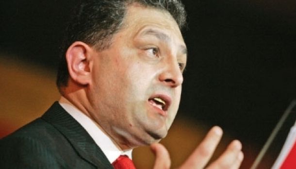 Avocat: Vanghelie a strâns semnături pentru Mircea Diaconu, nu pentru Elena Băsescu 