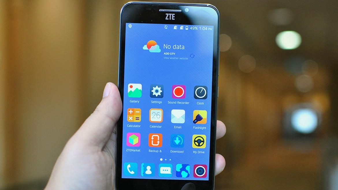 Telefonul acesta chinezesc e cu adevărat SF! Iată cum niciun hoț nu-ți va mai pune probleme!