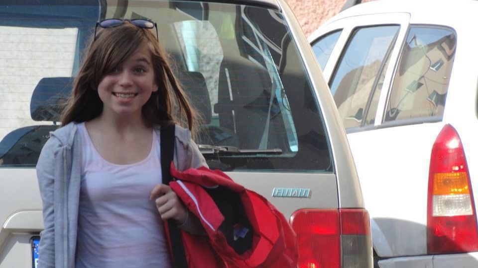 O adolescentă de 15 ani din Braşov a fugit de acasă cu o colegă. Unde au fost văzute ultima dată