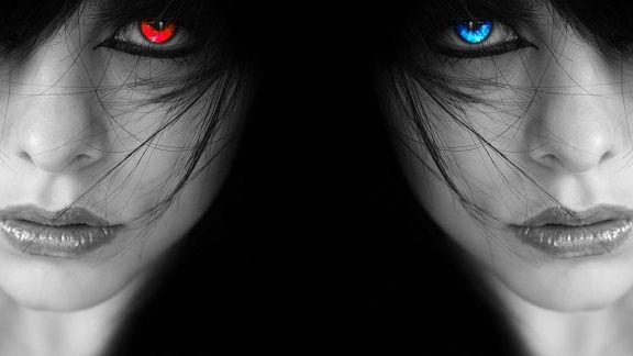 Metoda prin care orice om poate avea ochi albaştri în doar 20 de secunde