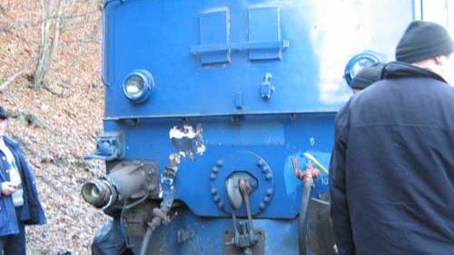 Accident dramatic în Prahova: maşină lovită de tren, doi oameni răniţi