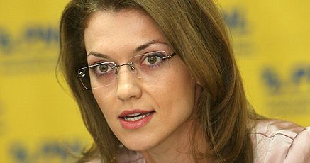 Gorghiu: Ponta și PSD nu ne pot fi, în acest moment, parteneri în ideea de revizuire a Constituției 