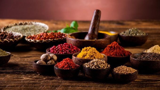 3 condimente anti cancer de care nu ai auzit