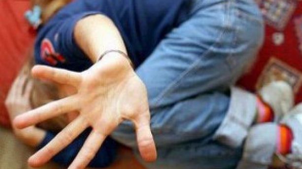   63% dintre copii afirmă că sunt bătuţi acasă. Câte cazuri de abuz sunt înregistrate oficial