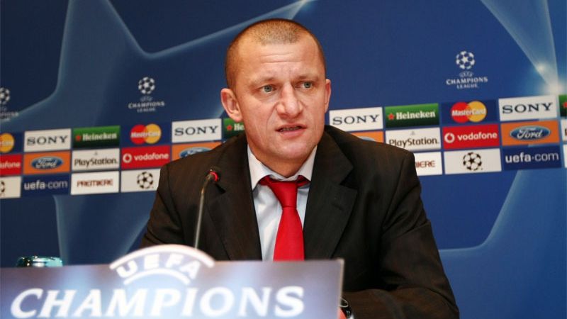 Dorinel Munteanu i-a desființat pe steliști!