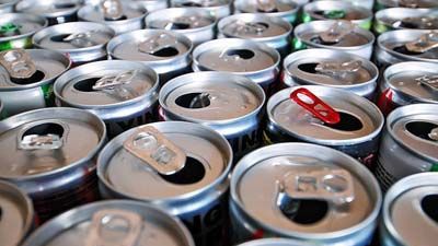 Băuturile energizante, pericol devastator pentru adolescenţi