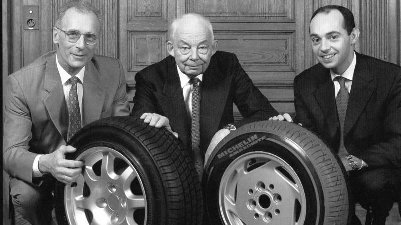 O figură ilustră a lumii afacerilor a murit