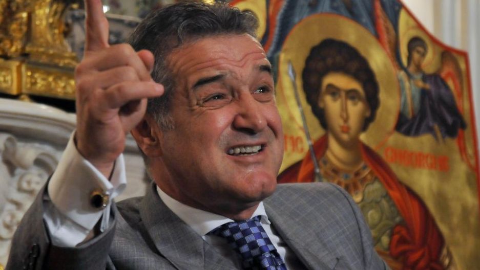 Gigi Becali a fost eliberat condiționat din penitenciar