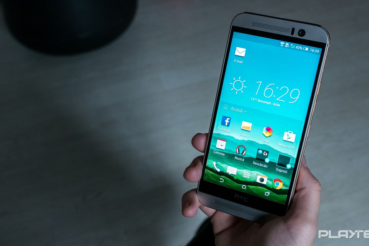 HTC are un telefon incredibil, dar merită? Află de aici părerea experților!