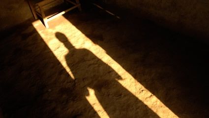 Româncă, eliberată dintr-o fermă din Sicilia, unde a fost sechestrată şi violată 9 ani