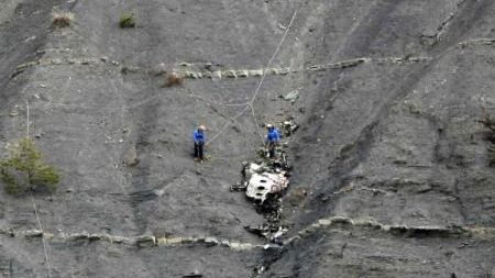 Avion prăbuşit Franţa. Procuratura franceză cere predarea oricărei înregistrări video cu accidentul