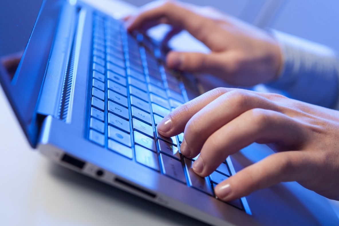 Turcia interzice accesul la Twitter şi YouTube  