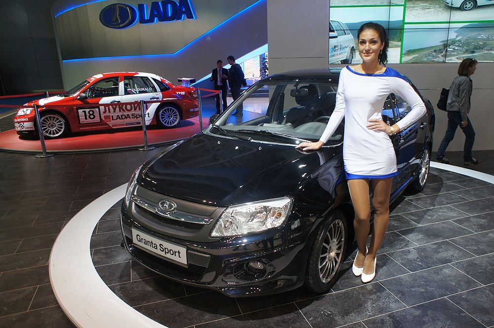 Rusia a scos mașina care detronează Dacia. Lada Granta are un preț imbatabil