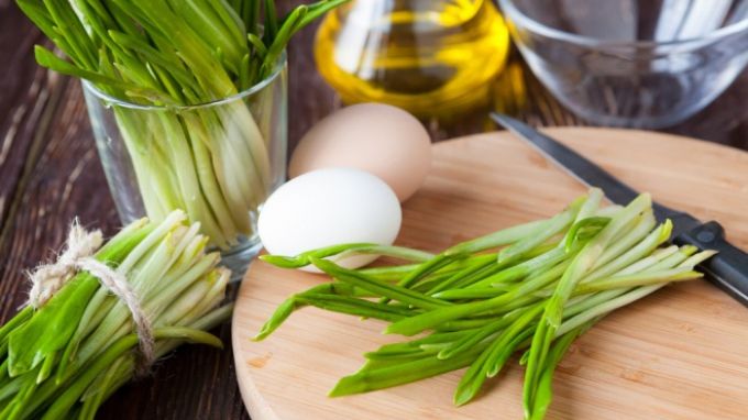 Slăbeşte 5 kilograme într-o lună cu leurdă