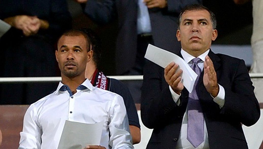 Un antrenor din Liga 1 a fost dat afară pentru a doua oară într-o săptămână