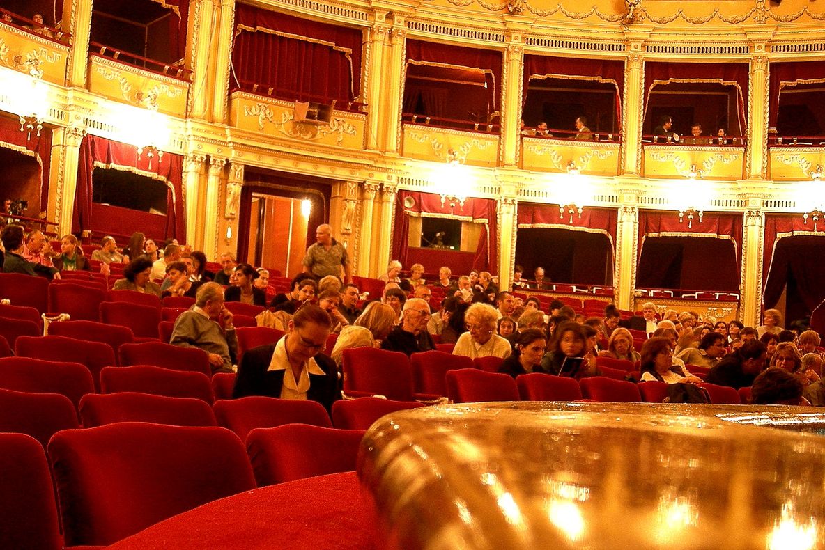 Spectacol la Operă pe 25 aprilie 