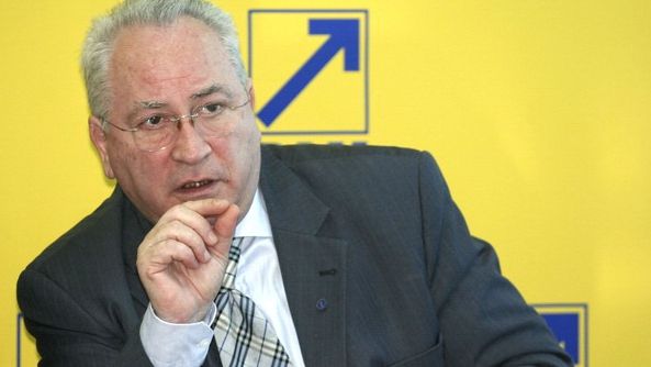 Haşotti: Alegerile anticipate nu pot avea loc. Negociem intens formarea altei majorități  
