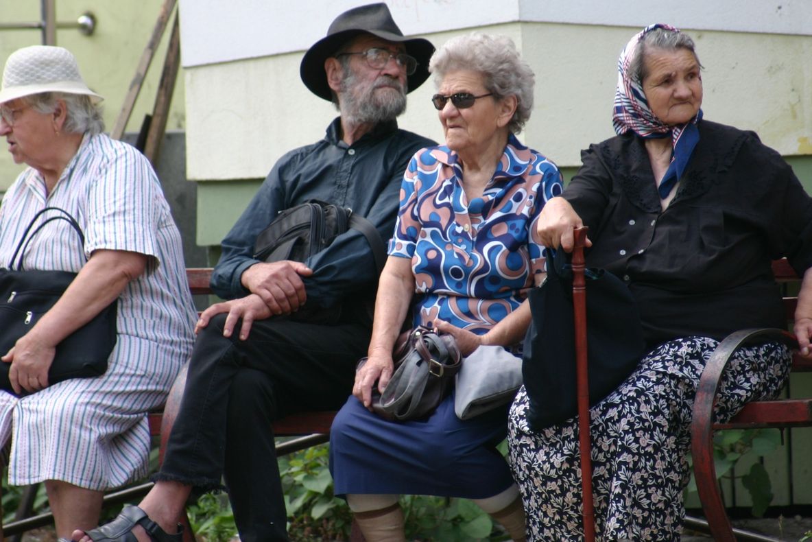 Dan Vasile Mihale: Cine a introdus dubla măsură în sistemul de pensii (Hoțul strigă "Hoții!")