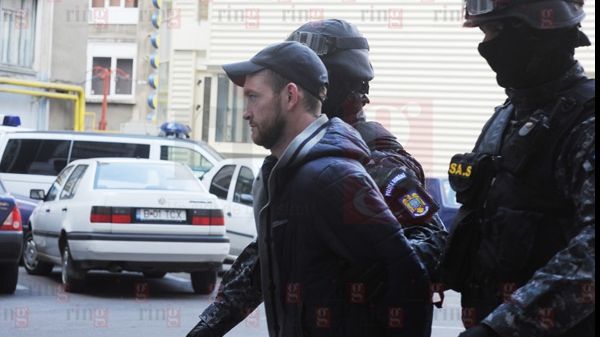 Dator să ucidă gratis pentru o crimă ratată