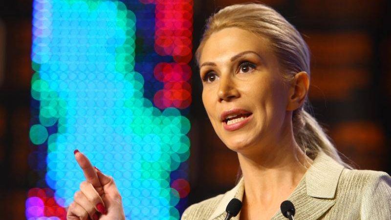 Turcan: Dacă erau recuperate mai bine prejudiciile, 800 de școli ar fi putut să fie construite 