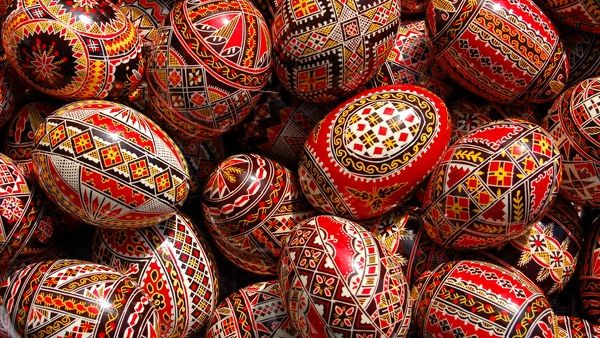 Tradiții și superstiții în prima zi de Paște 