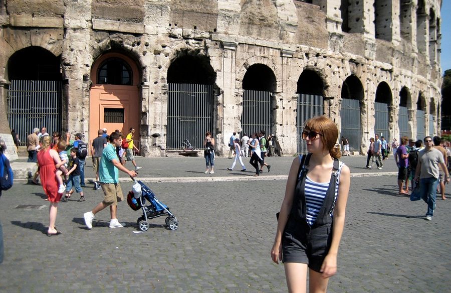 5.000 de români au cheltuit 1,3 milioane euro în străinatăte de Paște. Unde au fost