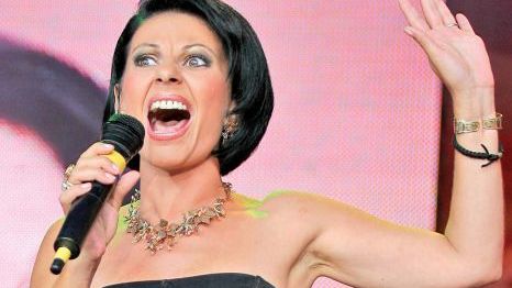 Eurovision 2015. Elena Cârstea: "Mă duc să-mi tai venele"