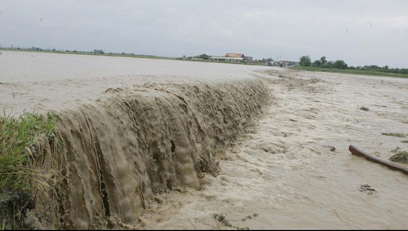 Avertizare cod galben de inundaţii pe râuri din judeţul Neamţ