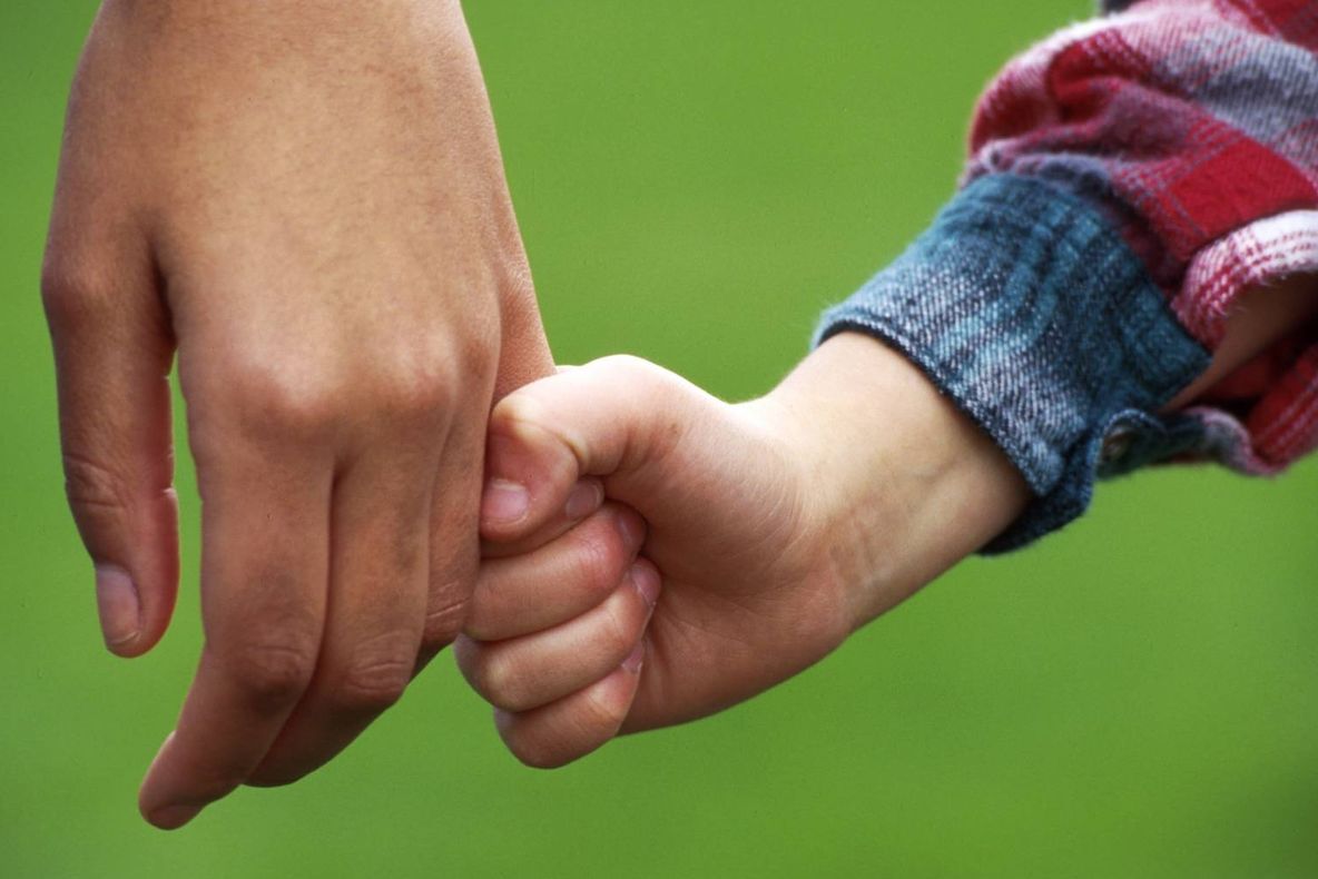 Învăţător pedofil, arestat în Giurgiu. Mărturiile părinţilor copiilor abuzaţi sexual