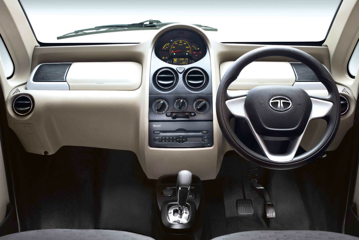 Noul Tata Nano GenX: Cea mai ieftină mașină din lume are acum portbagaj şi cutie automată