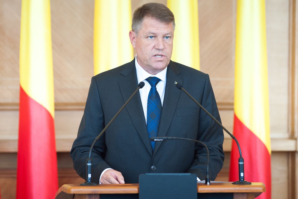 Ponta și Băsescu, atacuri la Iohannis după interviul din presa germană