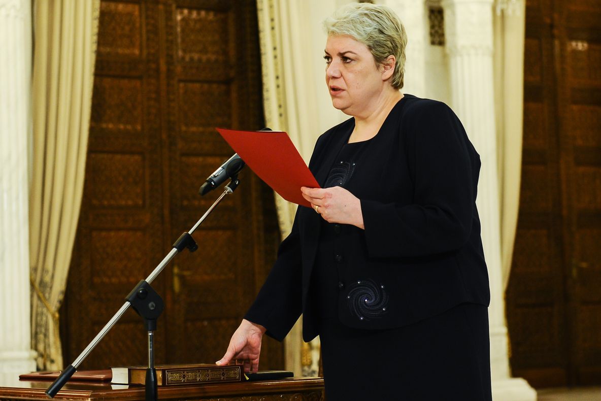 Sevil Shhaideh vrea să mărească cu 75% salariile angaţilor care se ocupă de PNDL 