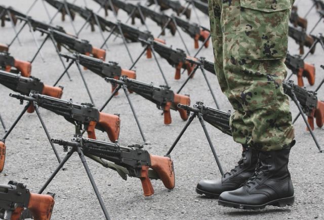 Sondaj INSCOP: Majoritatea românilor vor introducerea serviciului militar obligatoriu