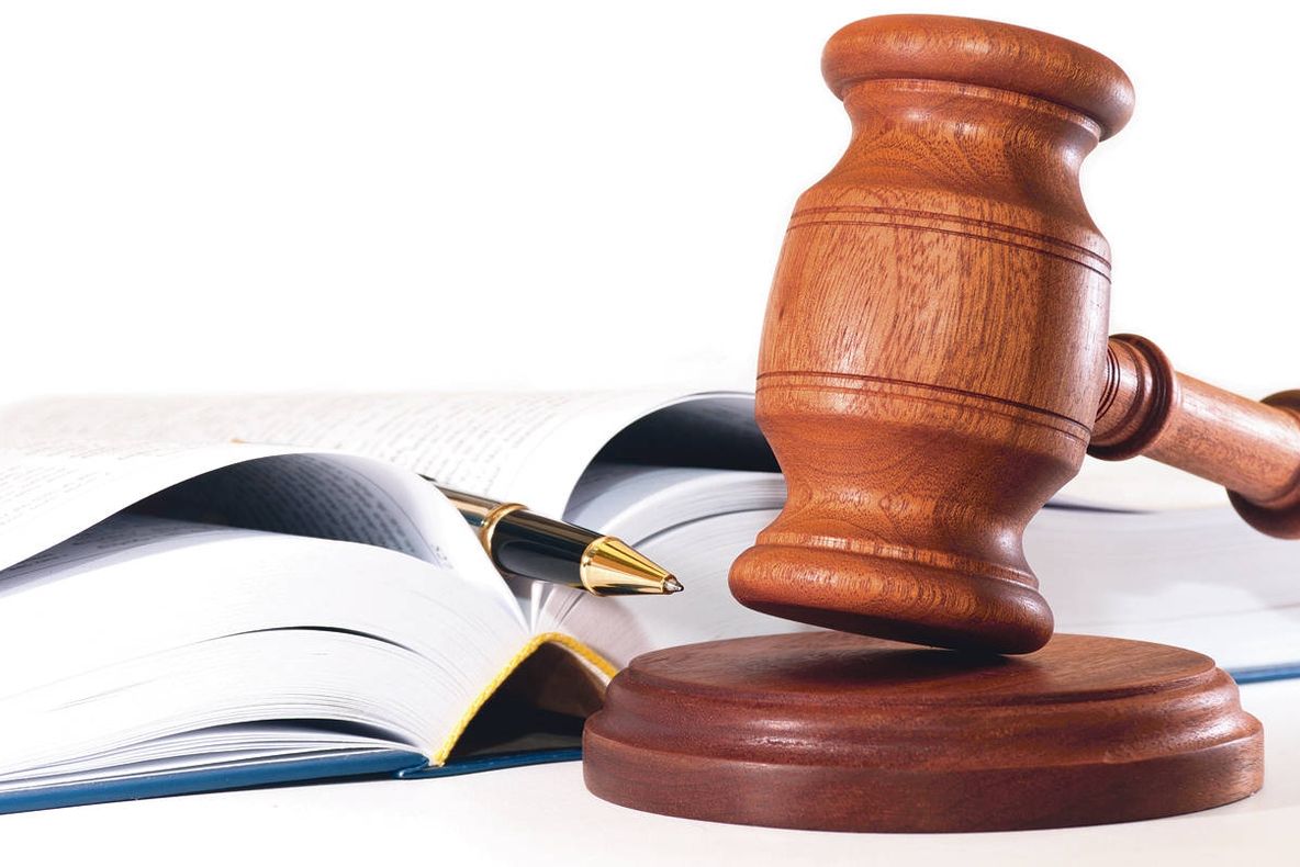 Avocaţii vor să facă grevă generală. De ce sunt ei nemulţumiţi