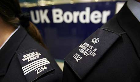 Marea Britanie, luată cu asalt de imigranţi. Românii şi bulgarii, număr dublu în 2014