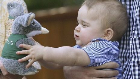 Cadourile bizare pe care le-au primit bebelușii regali ai Marii Britanii