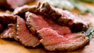Cum îți afectează inima carnea roșie