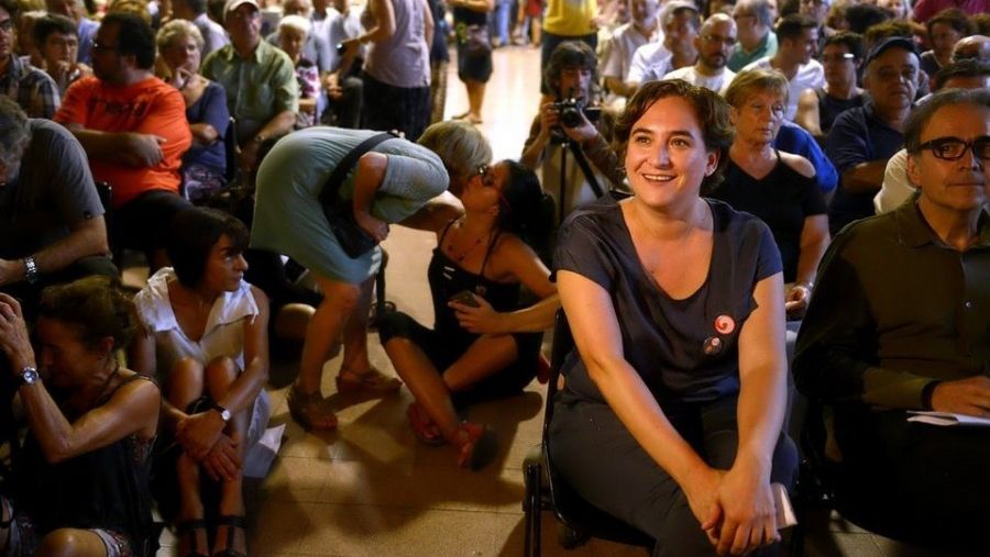 Indignaţii au câştigat primăria Barcelonei