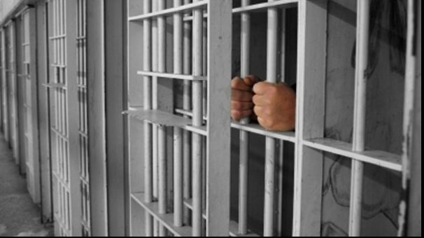 Un tânăr de 21 de ani a evadat din Penitenciarul Târgu Jiu. A fost prins în scurt timp de polițiști