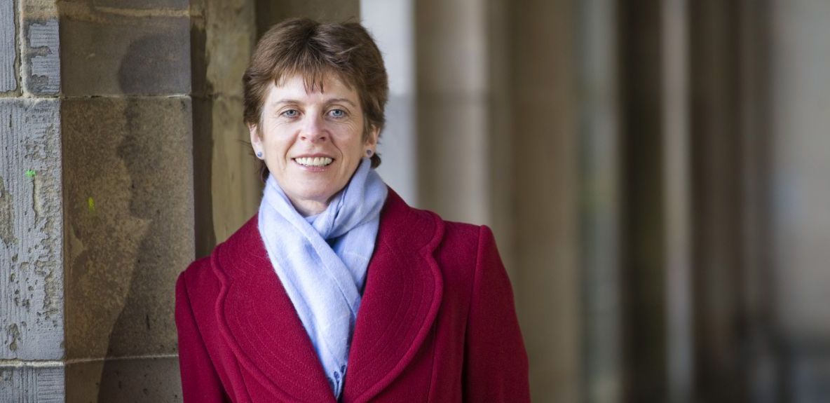 O femeie în fruntea celei mai prestigioase universităţi britanice. Se întâmplă prima dată în istorie