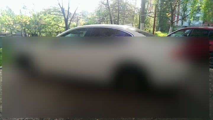 S-a trezit în dimineața de 1 mai și s-a îngrozit când și-a văzut mașina așa - FOTO