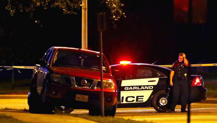 Autorii atacului armat din Texas de la un concursul de caricaturi cu Mahomed, legături cu ISIS