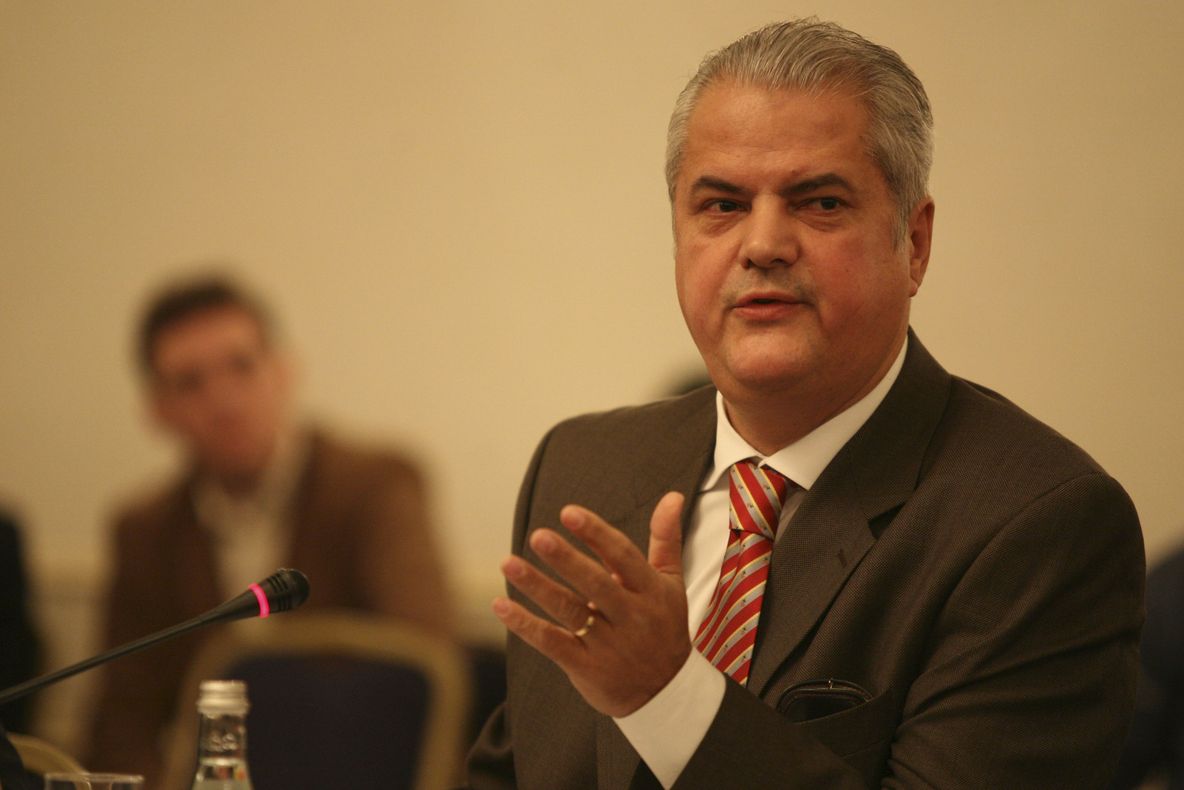 Năstase, atac la Băsescu şi Macovei pe tema Codului Silvic