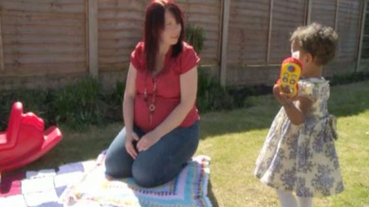 Coincidenţă extraordinară: o femeie a născut de două ori în aceleaşi zile ca şi ducesa Kate