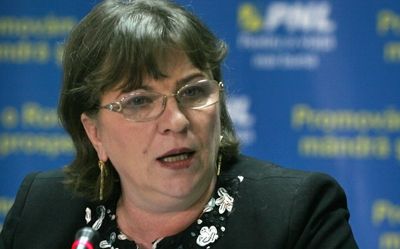 Norica Nicolai şi Renate Weber, excluse din PNL