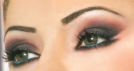 Chimicale din produsele cosmetice: cât de periculoase sunt pentru sănătate