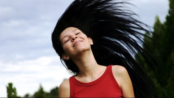 A renunţat să mai folosească şamponul atunci când se spăla pe cap. Efectele sunt de neimaginat