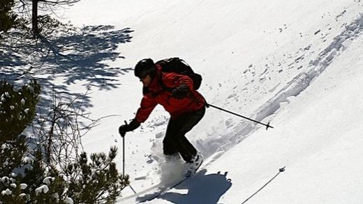 Extreme în judeţul Sibiu: zăpadă de jumătate de metru la Bâlea Lac, 19 de grade în centrul oraşului
